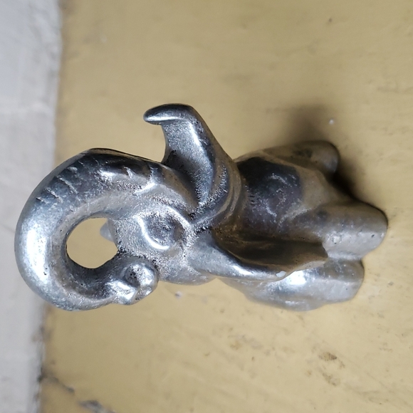 Bottle Opener Elephant - Picture 7 of 7